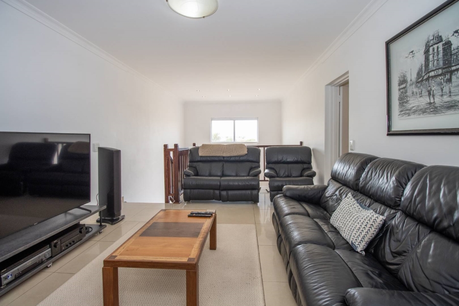 3 Bedroom Property for Sale in Royal Ascot Western Cape